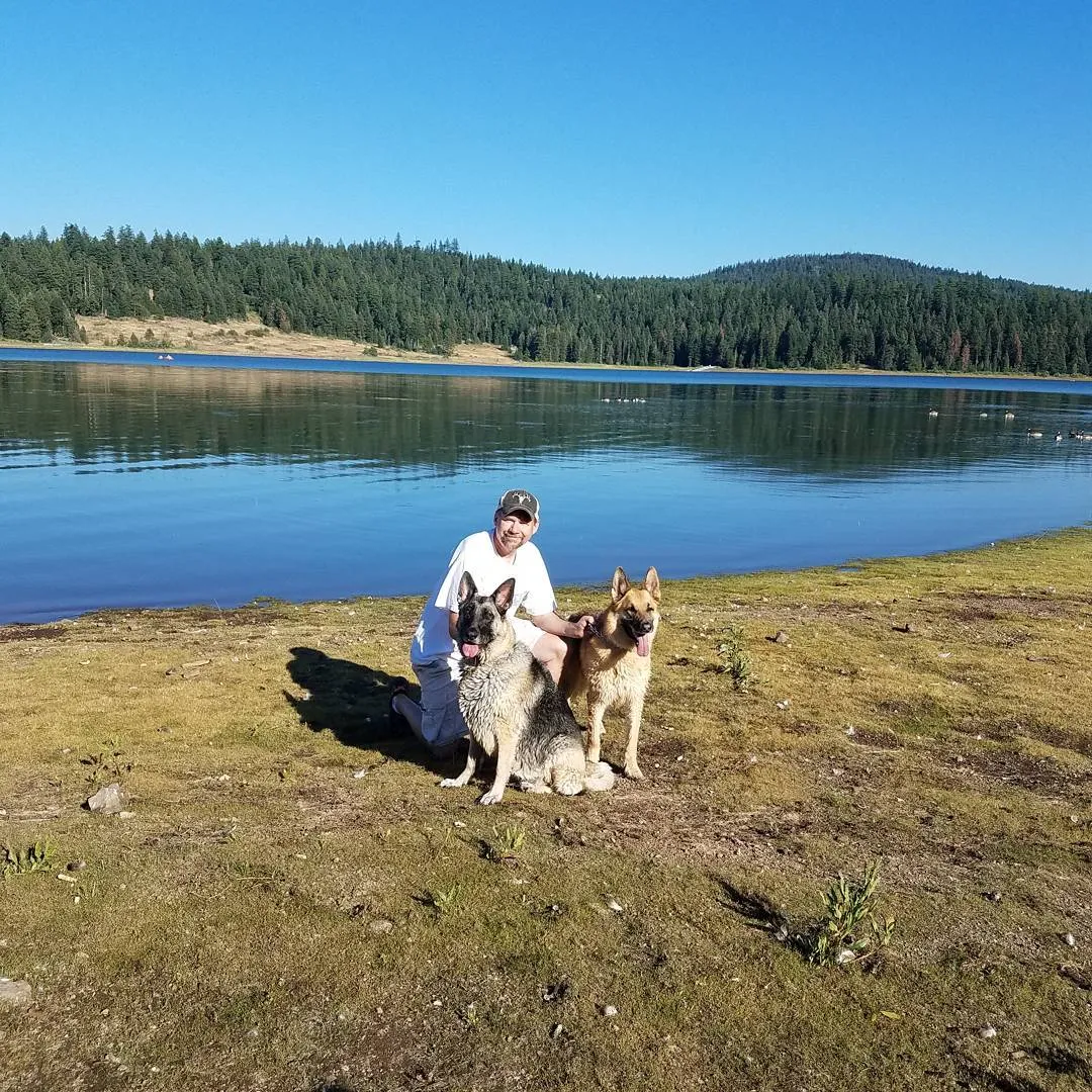 Lonnie Hudson, owner of Hi-Tech Cleaning, serving Southern Oregon since 1992